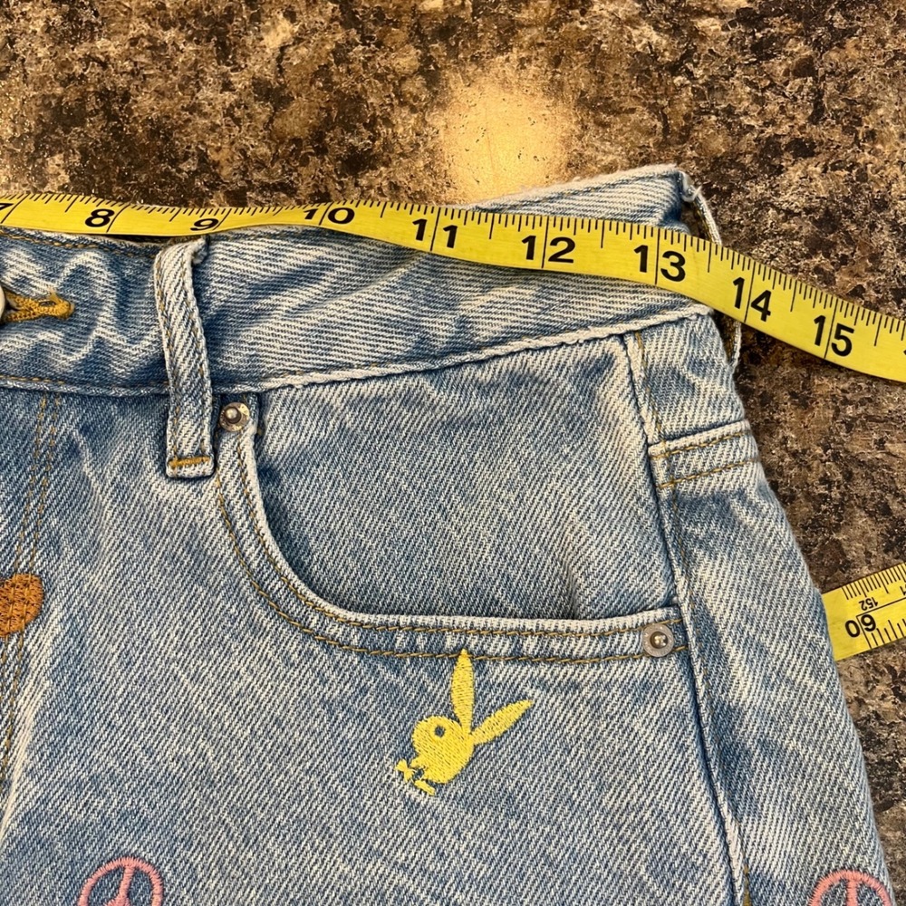 Playboy by PacSun Light Wash Embroidered Denim Shorts 26 High Rise Frayed Hem - Picture 8 of 9